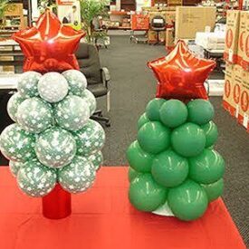 Christmas-balloon-center-piece